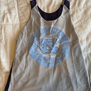 UNC reversible pinnie